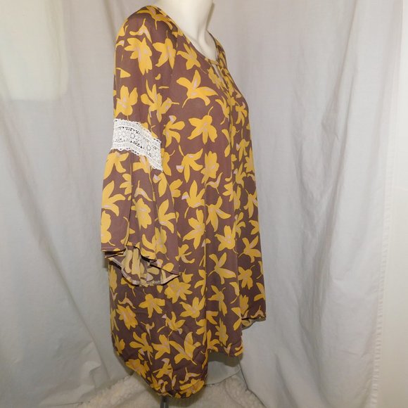 Crepas Tunic Top Brown & Yellow Flowers Lily's - Picture 2 of 8